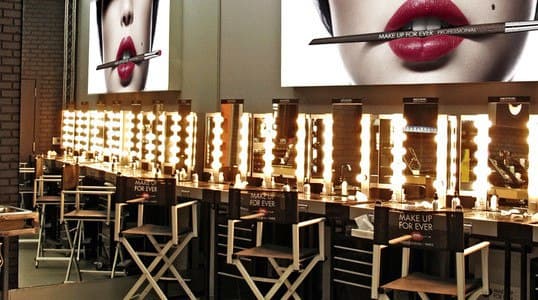 LILOV PRO Make Up Academy