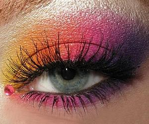 вертикальная техника макияжа глаз